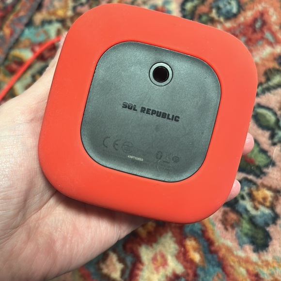 SOL Republic Punk Wireless Portable Bluetooth Speaker Red WORKS - Picture 5 of 6